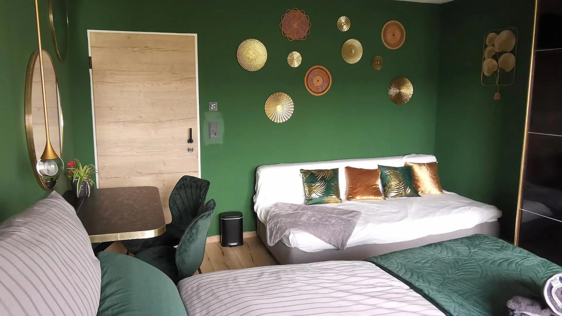 Séjour chez l'habitant Private Room'S Aitrach, Style, Comfort, Quiet, Motorway Connection Allemagne